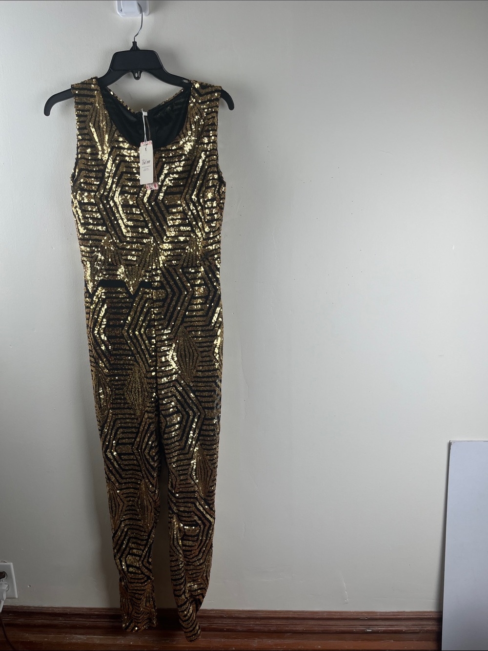 Fad cover Sequin Sleeveless Jumpsuit in Gold